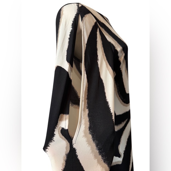 Chico's Black and White Swirl cold shoulder Dress - Picture 4 of 7